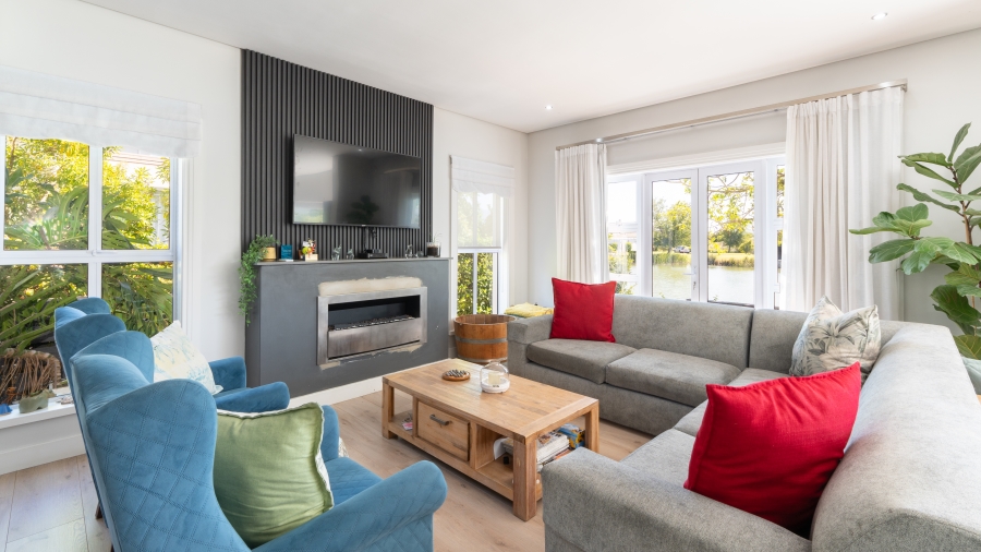 4 Bedroom Property for Sale in Val De Vie Estate Western Cape